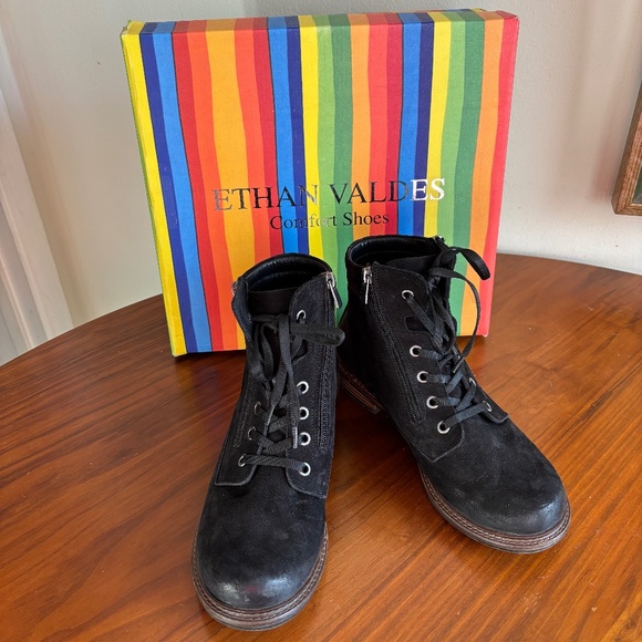 ETHAN VALDES Rocky Black Nubuck Suede Lace Up Comfort Ankle Boots Size 39 / US 7 - Picture 2 of 9
